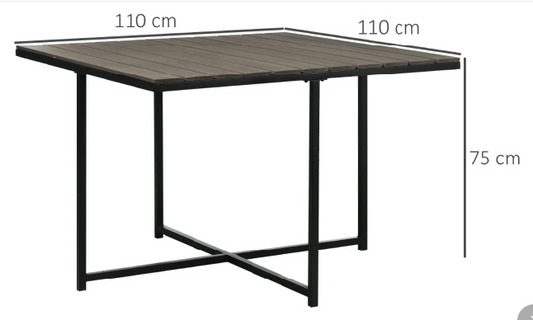 Esstisch in Holzoptik